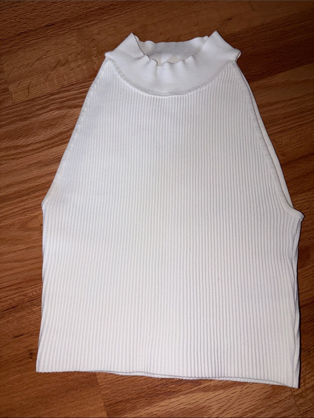 Babaton White Ribbed Mock Neck Sleeveless Tank